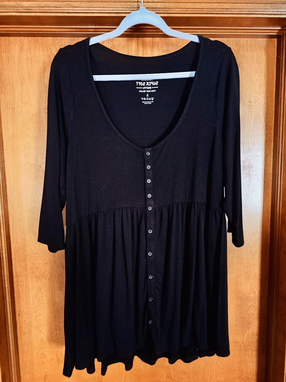 Torrid Black Button-Front Peplum Knit Top Blouse
